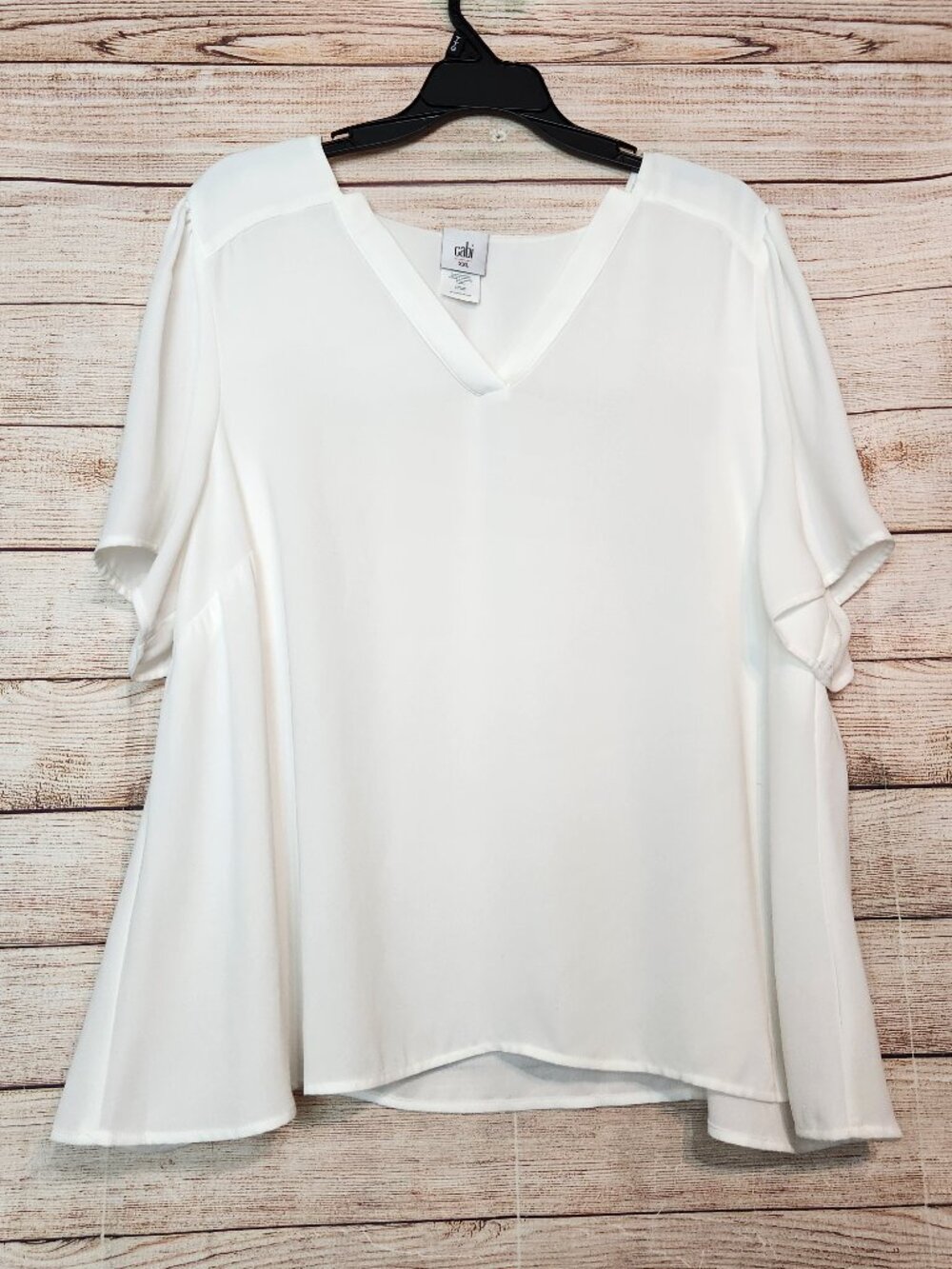 Cabi Essential Top V-Neck Blouse Off White Women's Size XXL Sheer Boxy